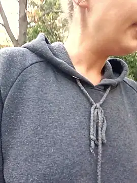 Keli Jessi online show from 09-18-25, 01:13