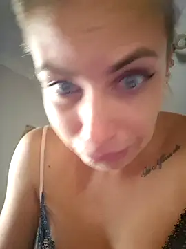 Keli Jessi online show from 10-14-25, 06:20