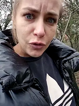 Keli Jessi online show from 12-04-25, 01:09