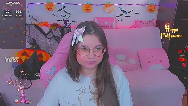 Lolisuccub online show from 11-26-25, 04:52