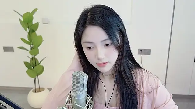 HaagenDazs  online show from 03-09-25, 01:04