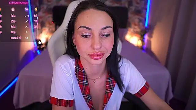 KristiiMax online show from 12-04-25, 04:27