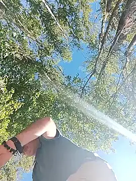 Snapshot of mike9473 chatting on 09-17-25, 01:46 mike9473 online show from 09-17-25, 01:46