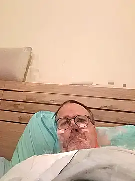 Snapshot of mike9473 chatting on 10-30-25, 08:53 mike9473 online show from 10-30-25, 08:53