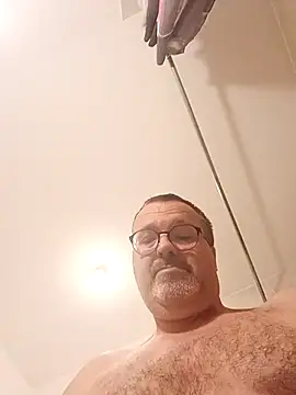 Snapshot of mike9473 chatting on 11-01-25, 11:12 mike9473 online show from 11-01-25, 11:12