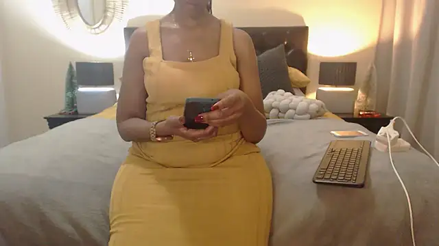 Snapshot of Creamyass22 chatting on 12-16-24, 07:00 Creamyass22 online show from 12-16-24, 07:00