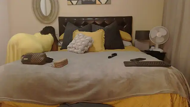 Snapshot of Creamyass22 chatting on 01-07-25, 07:28 Creamyass22 online show from 01-07-25, 07:28