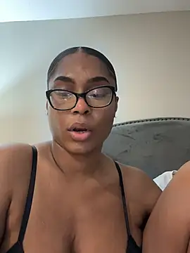 CandyLuxxxx online show from 03-22-25, 12:25