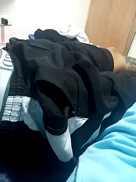 annie-19 online show from 11-09-25, 07:34