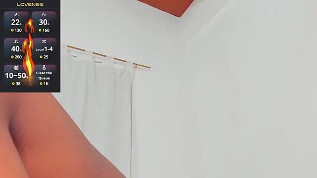 Snapshot of santi_brown chatting on 01-29-25, 06:33 santi brown online show from 01-29-25, 06:33