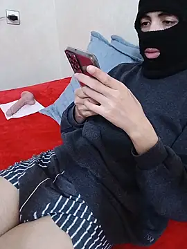 Snapshot of arabqueen chatting on 11-12-25, 07:24 arabqueen online show from 11-12-25, 07:24