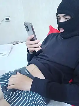 Snapshot of arabqueen chatting on 11-17-25, 07:19 arabqueen online show from 11-17-25, 07:19