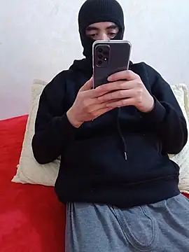 Snapshot of arabqueen chatting on 12-16-25, 11:15 arabqueen online show from 12-16-25, 11:15