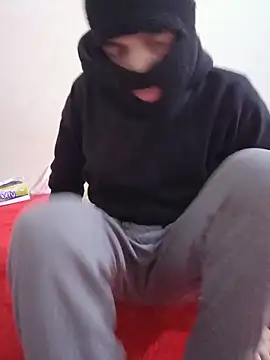 Snapshot of arabqueen chatting on 12-17-25, 08:26 arabqueen online show from 12-17-25, 08:26