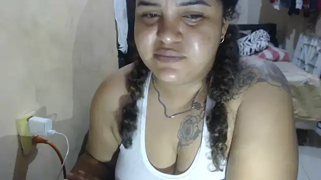 SEXY SENSUALSARA online show from 05-20-26, 05:02