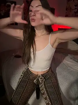 Snapshot of jade_369 chatting on 01-28-25, 02:43 jade 369 online show from 01-28-25, 02:43