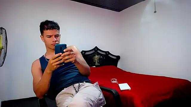 Snapshot of Deiby_casas chatting on 01-02-25, 05:35 Deiby casas online show from 01-02-25, 05:35