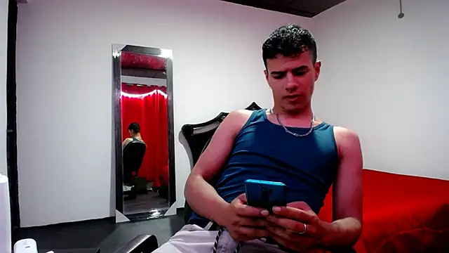 Snapshot of Deiby_casas chatting on 01-17-25, 12:53 Deiby casas online show from 01-17-25, 12:53