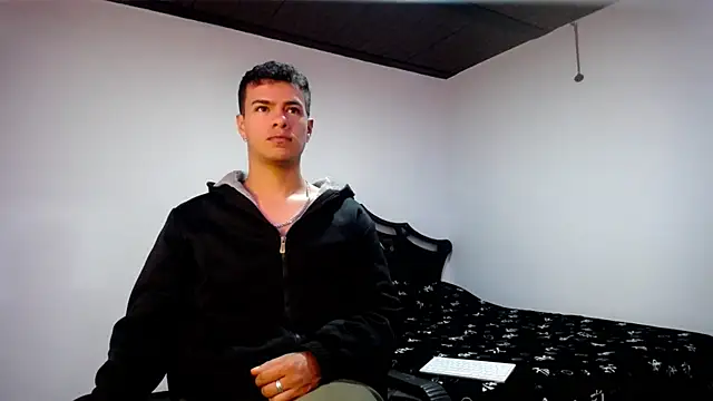 Snapshot of Deiby_casas chatting on 01-26-25, 07:21 Deiby casas online show from 01-26-25, 07:21