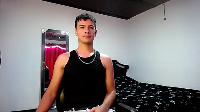 Snapshot of Deiby_casas chatting on 01-28-25, 06:49 Deiby casas online show from 01-28-25, 06:49