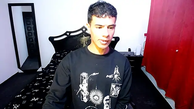 Snapshot of Deiby_casas chatting on 03-07-25, 03:40 Deiby casas online show from 03-07-25, 03:40