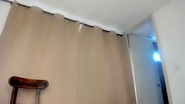 Snapshot of Genesis_Sandoval chatting on 11-23-25, 06:08 Genesis Sandoval online show from 11-23-25, 06:08