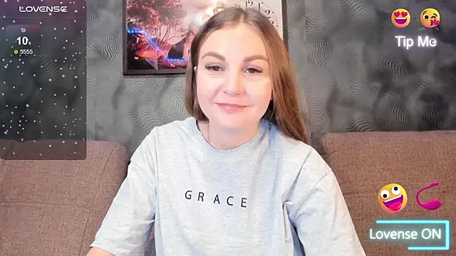 Snapshot of CassieMils chatting on 10-30-25, 08:49 CassieMils online show from 10-30-25, 08:49