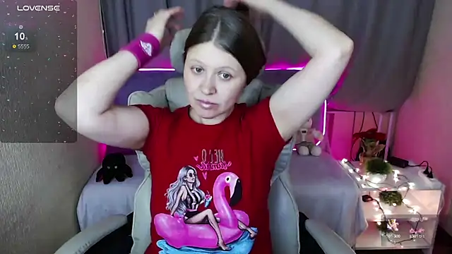 Snapshot of alekasamui chatting on 01-24-25, 03:32 alekasamui online show from 01-24-25, 03:32