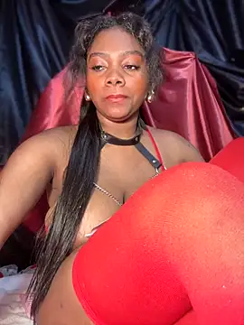 Snapshot of Tayra_Siny chatting on 02-15-25, 04:23 Tayra Siny online show from 02-15-25, 04:23