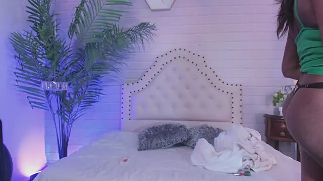 Snapshot of Tayra_Siny chatting on 02-20-25, 12:25 Tayra Siny online show from 02-20-25, 12:25