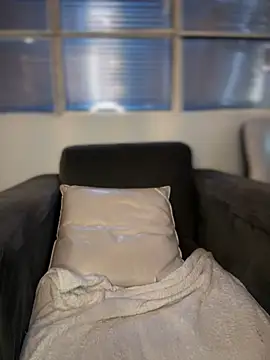 Snapshot of Tayra_Siny chatting on 02-26-25, 04:14 Tayra Siny online show from 02-26-25, 04:14