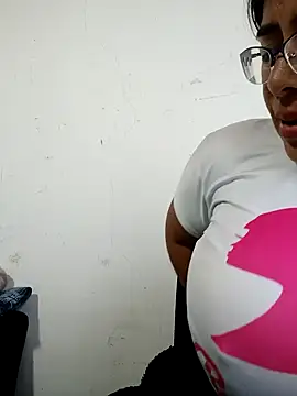   valentina18 online show from 01-22-25, 04:12