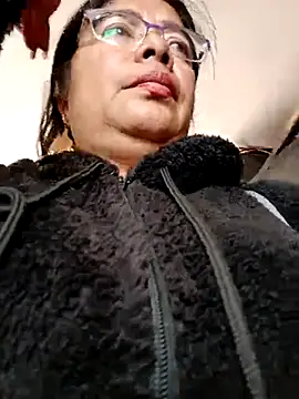   valentina18 online show from 02-20-25, 04:14