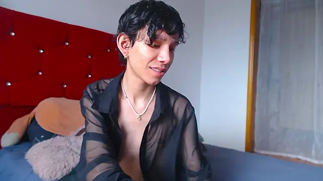 LAICK 01 online show from 03-11-26, 08:37