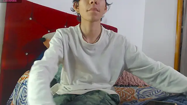 LAICK 01 online show from 04-21-26, 04:19