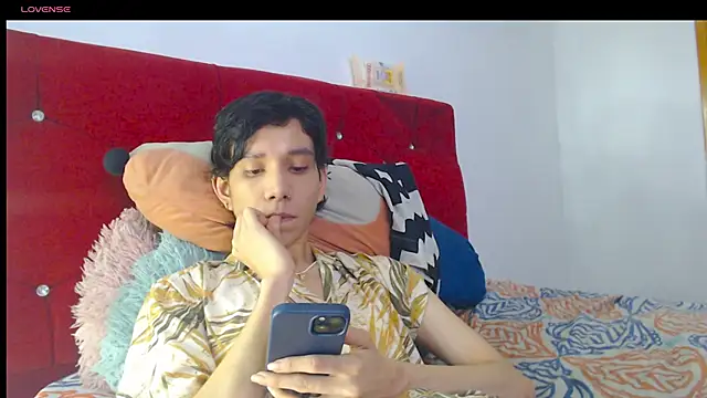 LAICK 01 online show from 04-22-26, 12:24