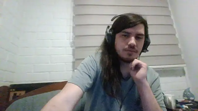 hung weeb online show from 10-16-25, 03:51