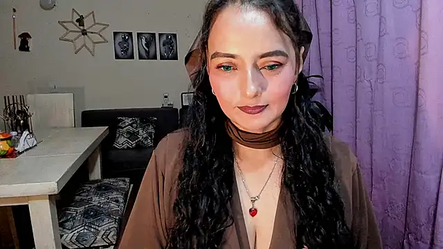 emma luxy online show from 04-21-26, 11:07