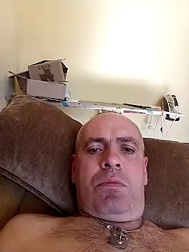 Snapshot of Robertvirt chatting on 09-22-25, 08:27 Robertvirt online show from 09-22-25, 08:27