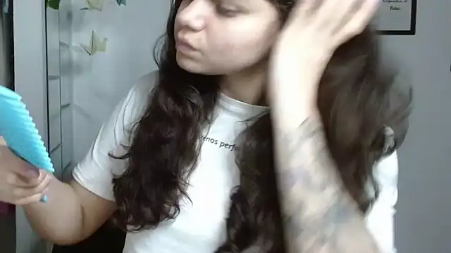 Snapshot of Nikkykora15 chatting on 11-20-25, 10:42 Nikkykora15 online show from 11-20-25, 10:42