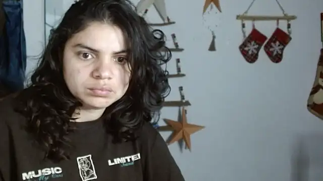 Snapshot of Nikkykora15 chatting on 12-04-25, 01:26 Nikkykora15 online show from 12-04-25, 01:26