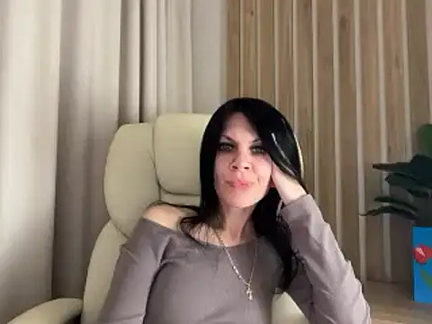 InjaAtHome online show from 04-14-26, 05:52