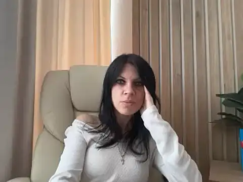 Snapshot of InjaAtHome chatting on 05-01-26, 06:18 InjaAtHome online show from 05-01-26, 06:18