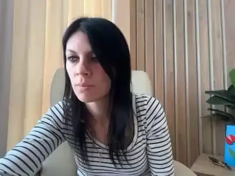 Snapshot of InjaAtHome chatting on 05-25-26, 06:30 InjaAtHome online show from 05-25-26, 06:30