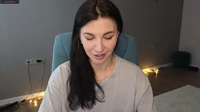 Snapshot of Mary_love16 chatting on 02-25-25, 11:08 Mary love16 online show from 02-25-25, 11:08