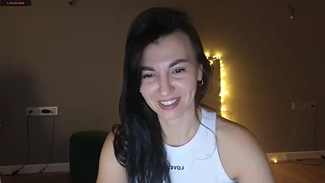 Snapshot of Mary_love16 chatting on 03-17-25, 06:40 Mary love16 online show from 03-17-25, 06:40