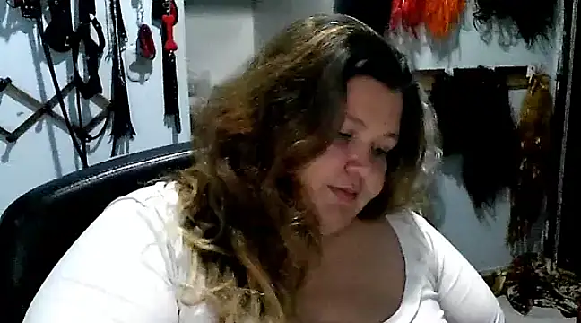 squirt322bbw online show from 02-16-25, 12:41