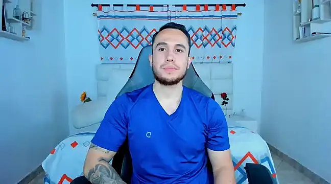 Snapshot of juan__jimenez chatting on 12-15-24, 12:29 juan jimenez online show from 12-15-24, 12:29