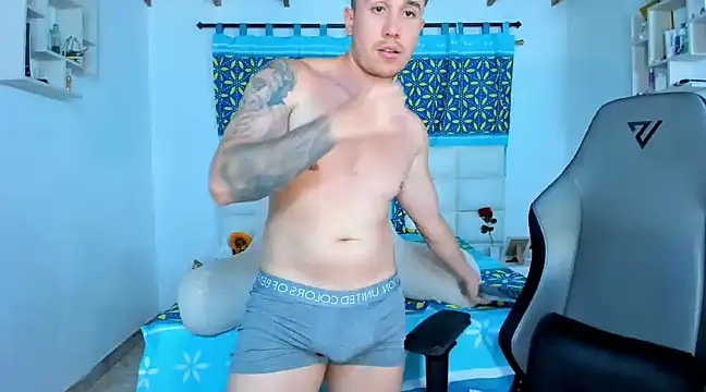 Snapshot of juan__jimenez chatting on 01-18-25, 10:17 juan jimenez online show from 01-18-25, 10:17