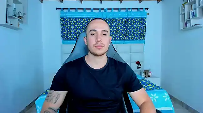 Snapshot of juan__jimenez chatting on 01-20-25, 04:21 juan jimenez online show from 01-20-25, 04:21